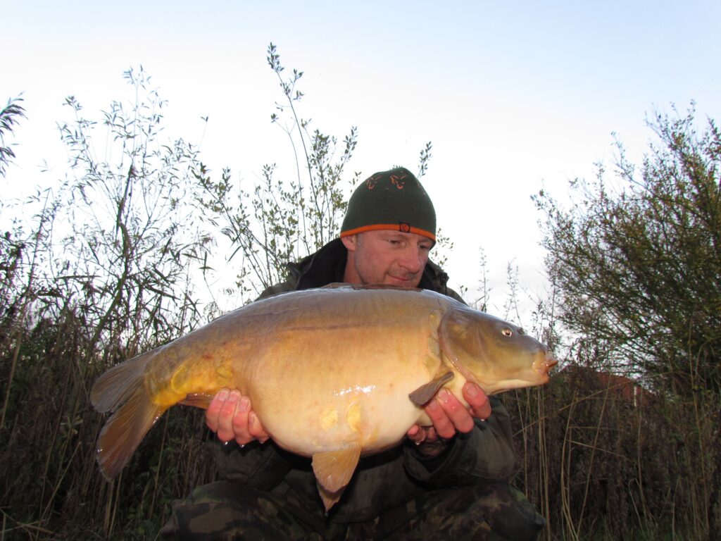 Five Acre Lake Hull Yorkshire Fishing Lake Day Ticket Lakes five-acre-lake-hull-yorkshire-fishing-lake-day-ticket-lakes