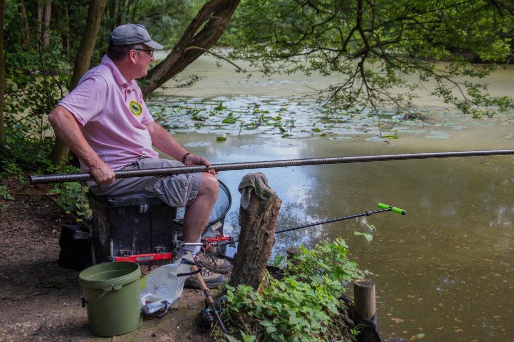 Leatherhead & District Angling Society (Bookham, Surrey) Day Ticket Lakes Leatherhead & District Angling Society (Bookham, Surrey) Day Ticket Lakes