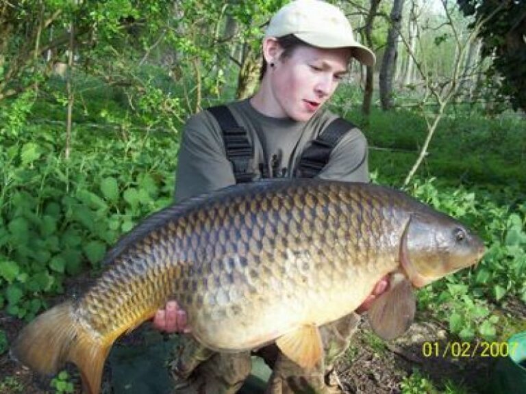 Whelford Pools Specimen Lake (Gloucestershire) Day Ticket Lakes